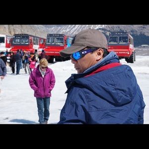 Meet your Posher, Bryant